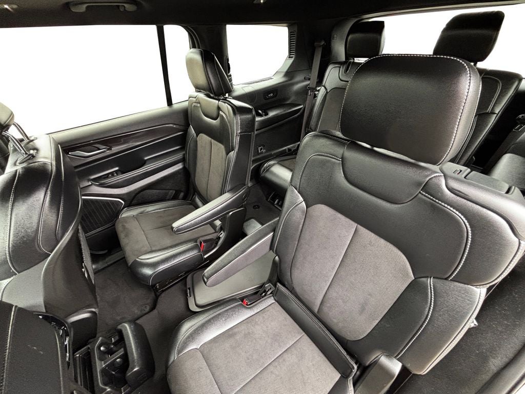 2022 Jeep Grand Cherokee L Altitude