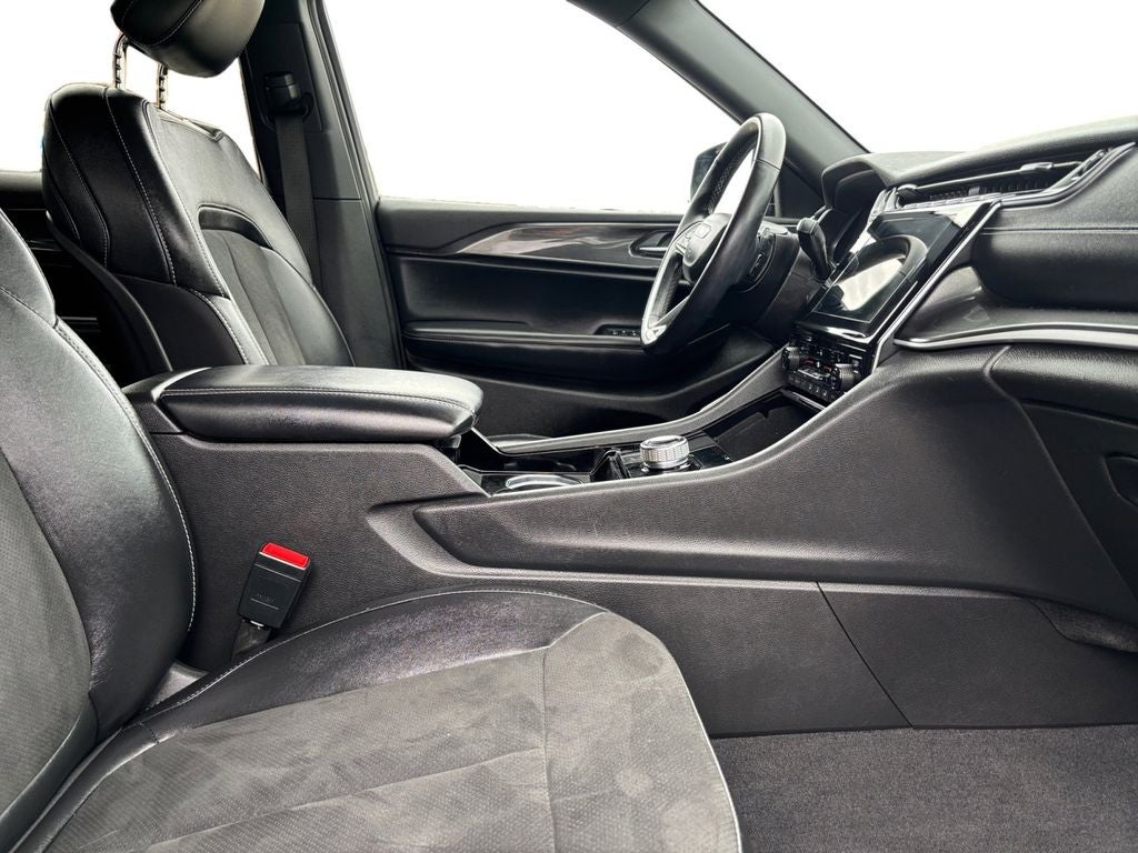 2022 Jeep Grand Cherokee L Altitude