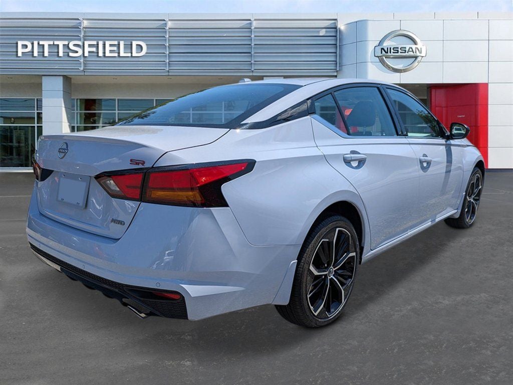 2025 Nissan Altima 2.5 SR