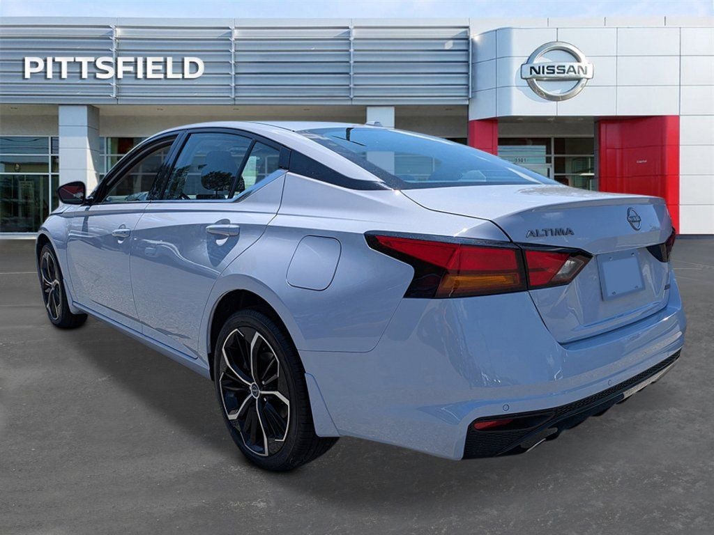 2025 Nissan Altima 2.5 SR