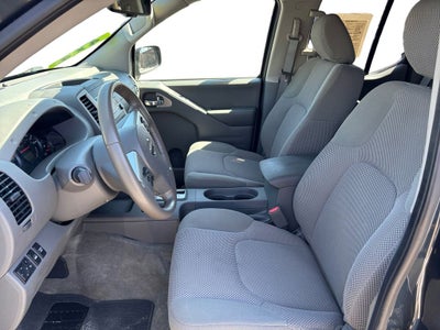 2017 Nissan Frontier SV