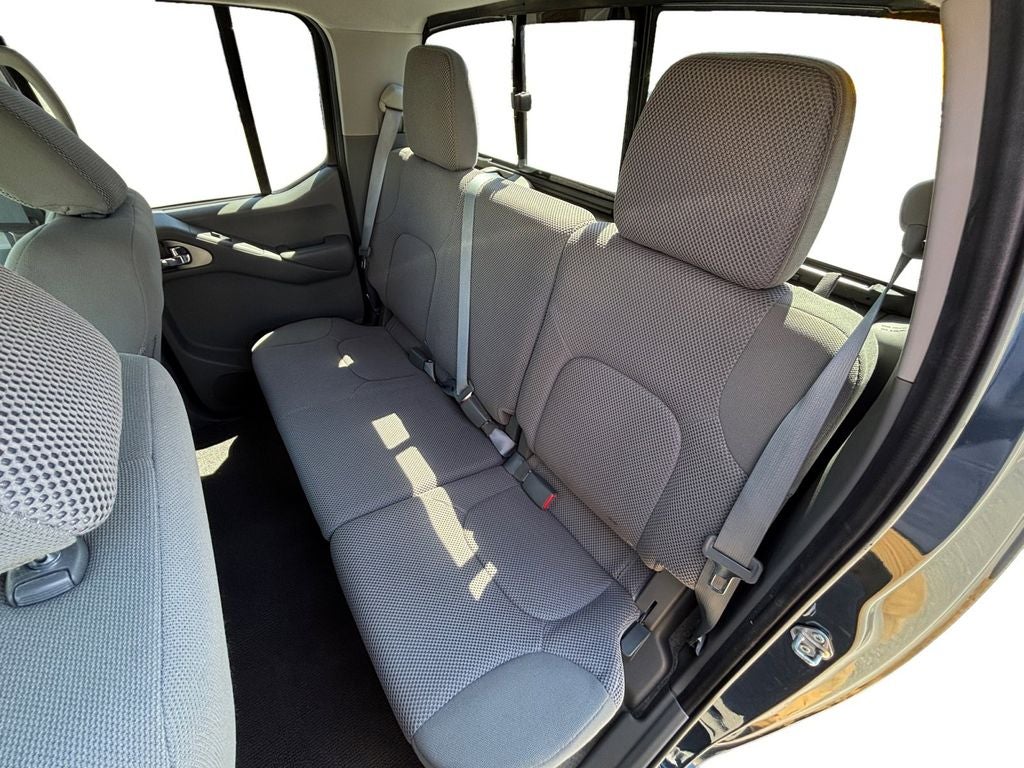 2017 Nissan Frontier SV