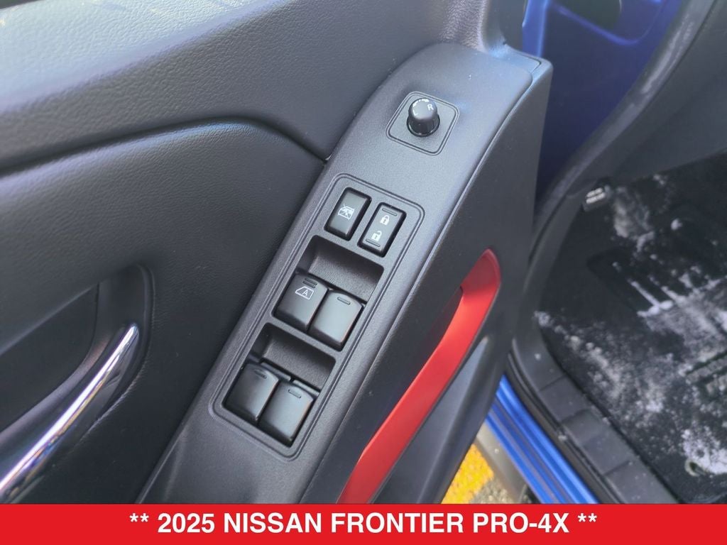 2025 Nissan Frontier PRO-4X