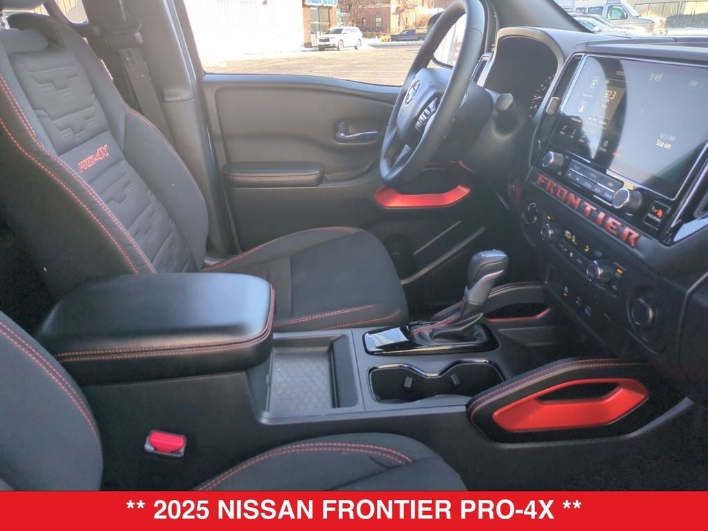 2025 Nissan Frontier PRO-4X
