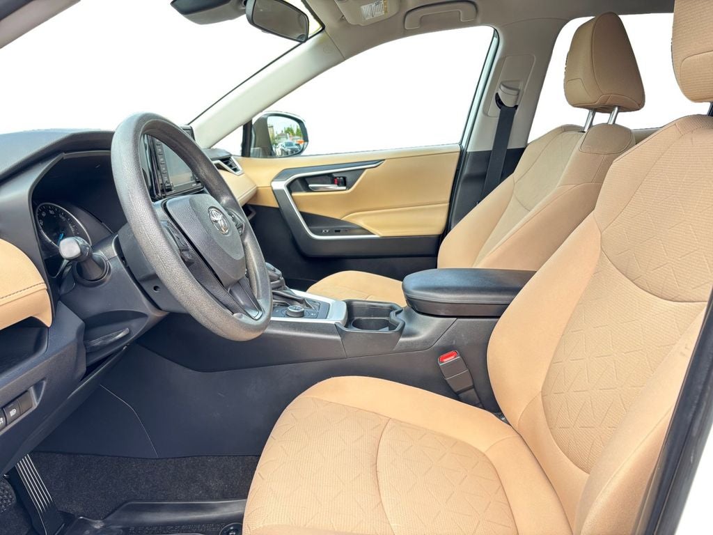 2020 Toyota RAV4 Hybrid XLE