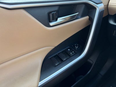 2020 Toyota RAV4 Hybrid XLE