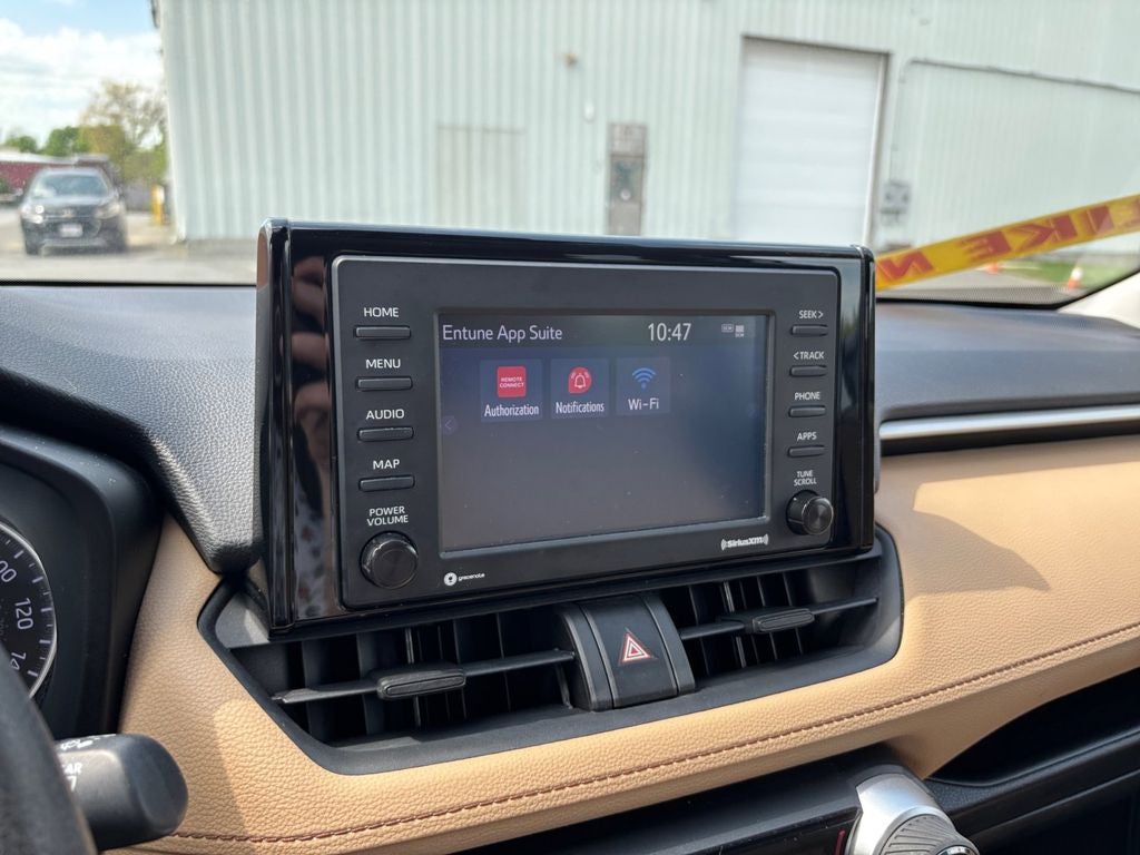 2020 Toyota RAV4 Hybrid XLE