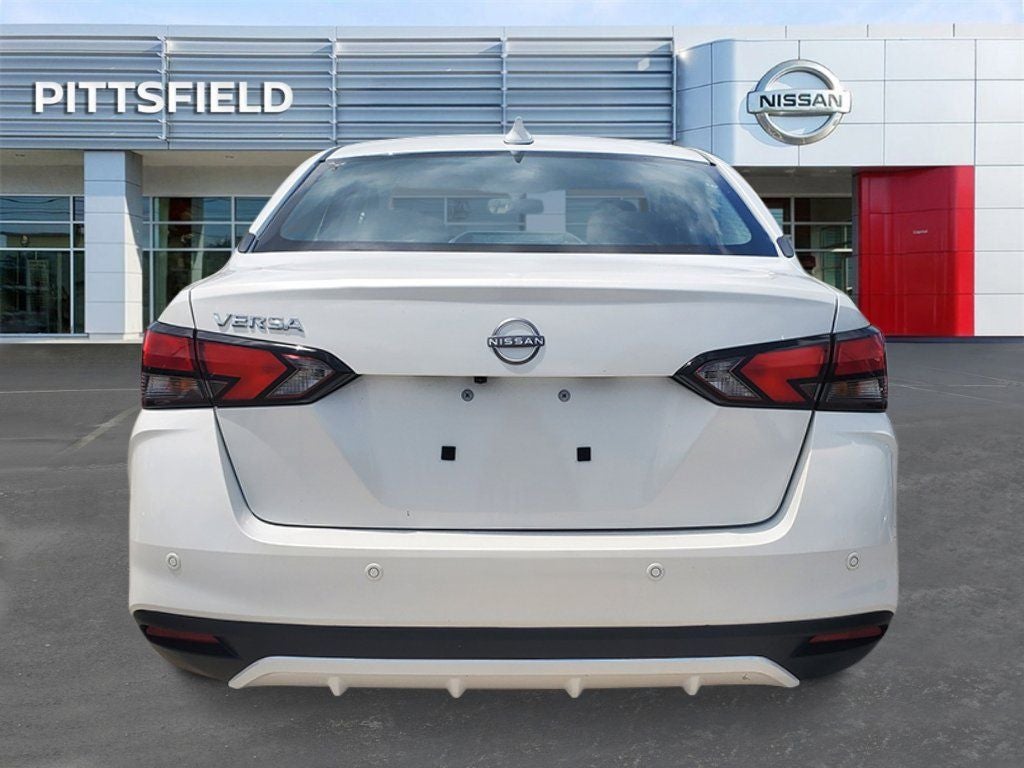 2025 Nissan Versa 1.6 SV