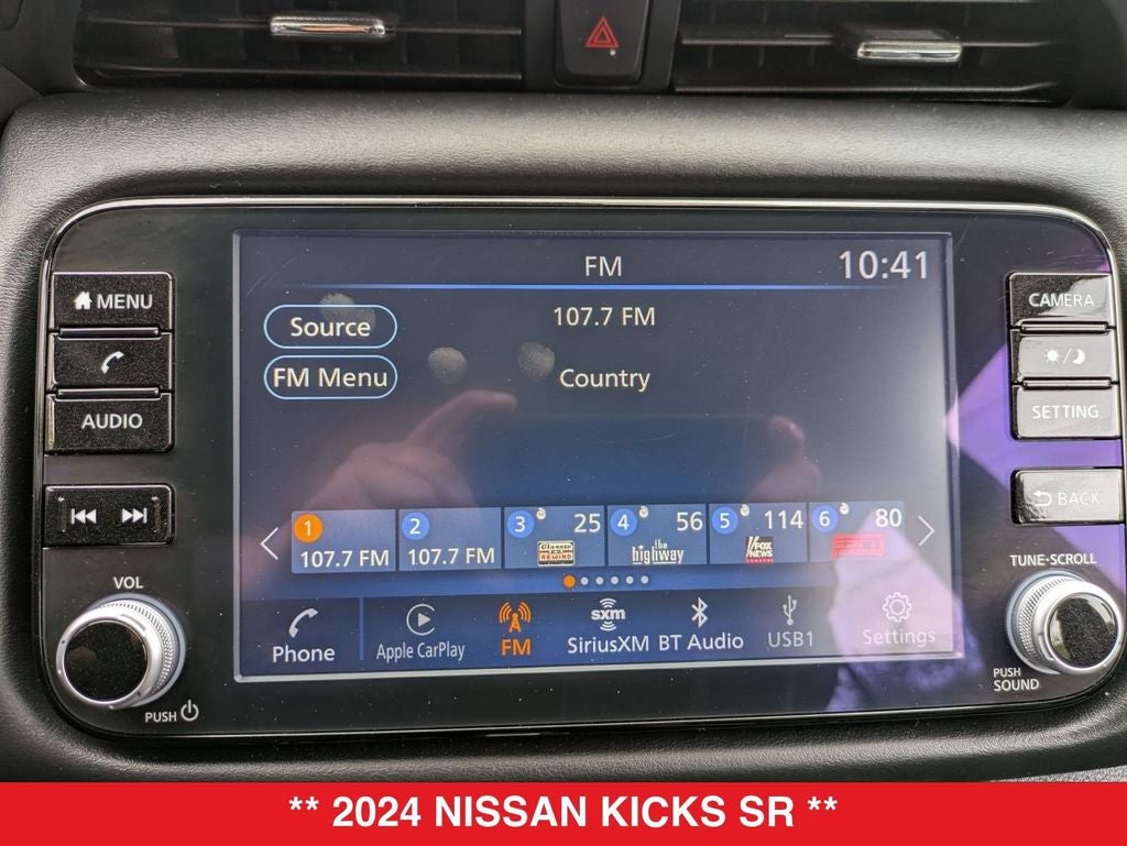 2024 Nissan Kicks SR