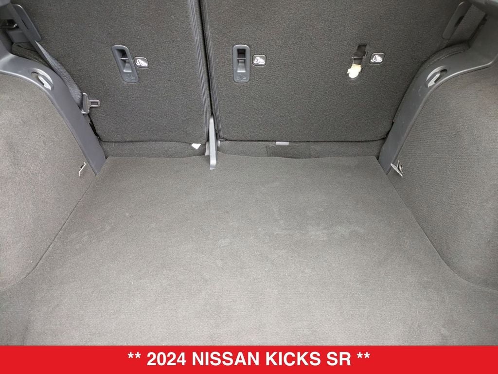 2024 Nissan Kicks SR
