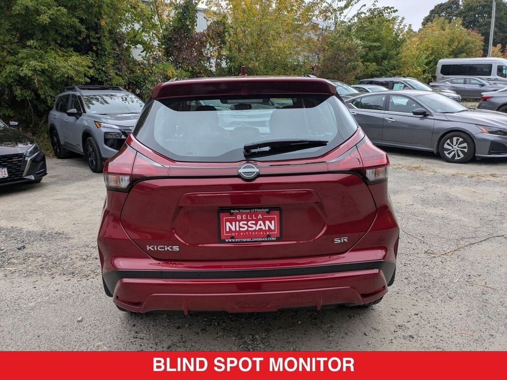 2024 Nissan Kicks SR
