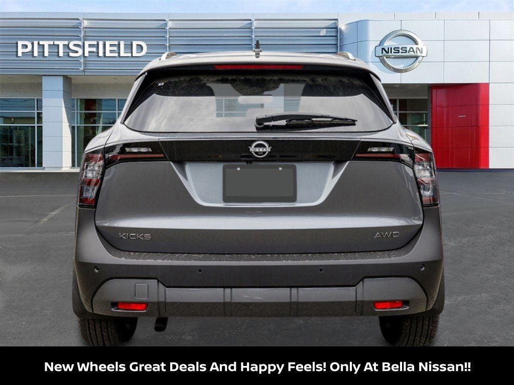 2026 Nissan Kicks SV