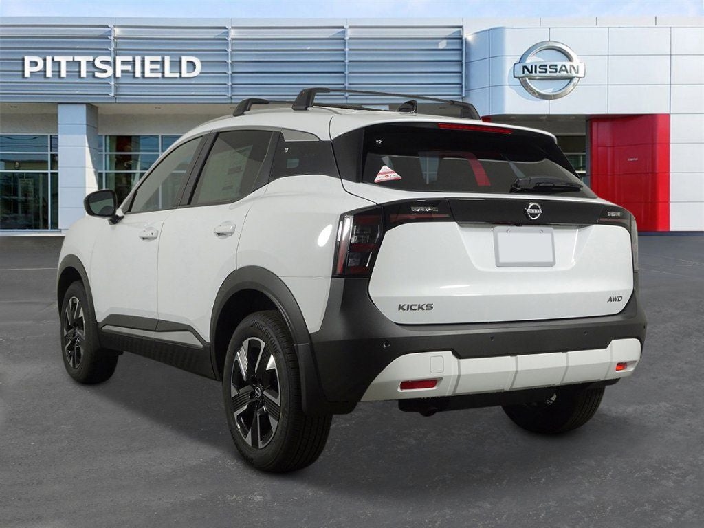 2026 Nissan Kicks SV