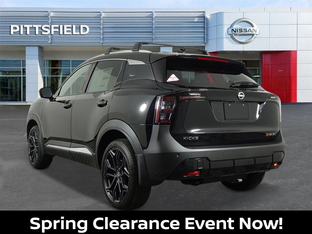 2026 Nissan Kicks SR