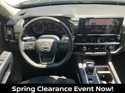 2026 Nissan Pathfinder SV