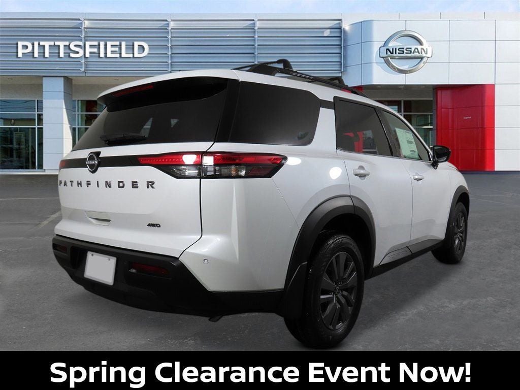 2026 Nissan Pathfinder SV