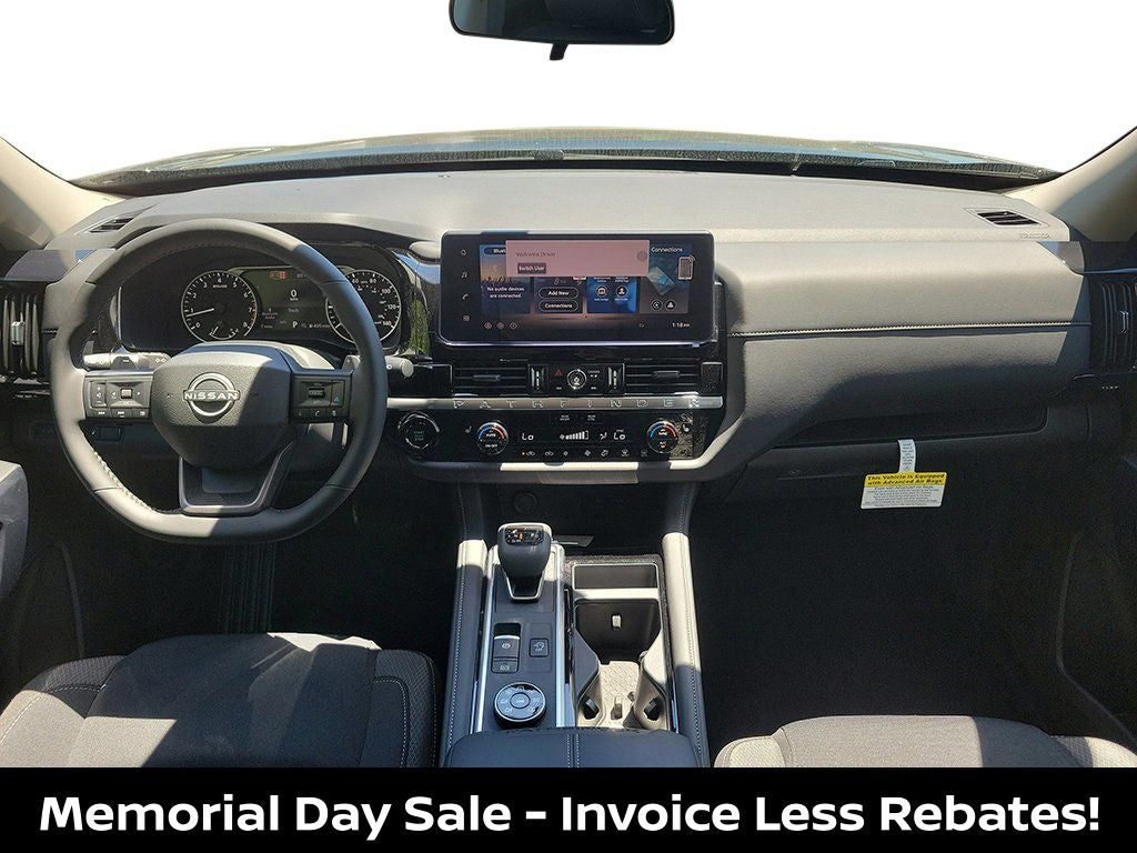 2026 Nissan Pathfinder SV