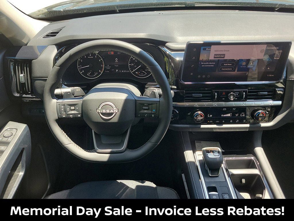 2026 Nissan Pathfinder SV