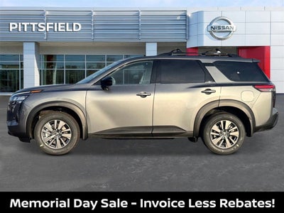 2026 Nissan Pathfinder SV
