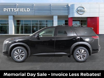 2026 Nissan Pathfinder SL
