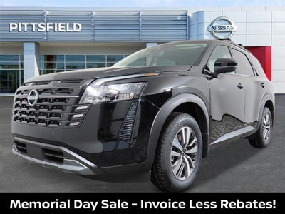 2026 Nissan Pathfinder SL