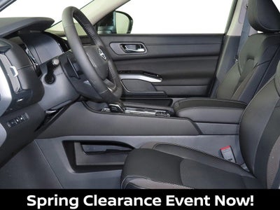 2026 Nissan Pathfinder SL