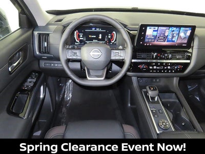 2026 Nissan Pathfinder SL