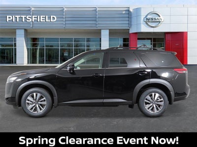 2026 Nissan Pathfinder SL