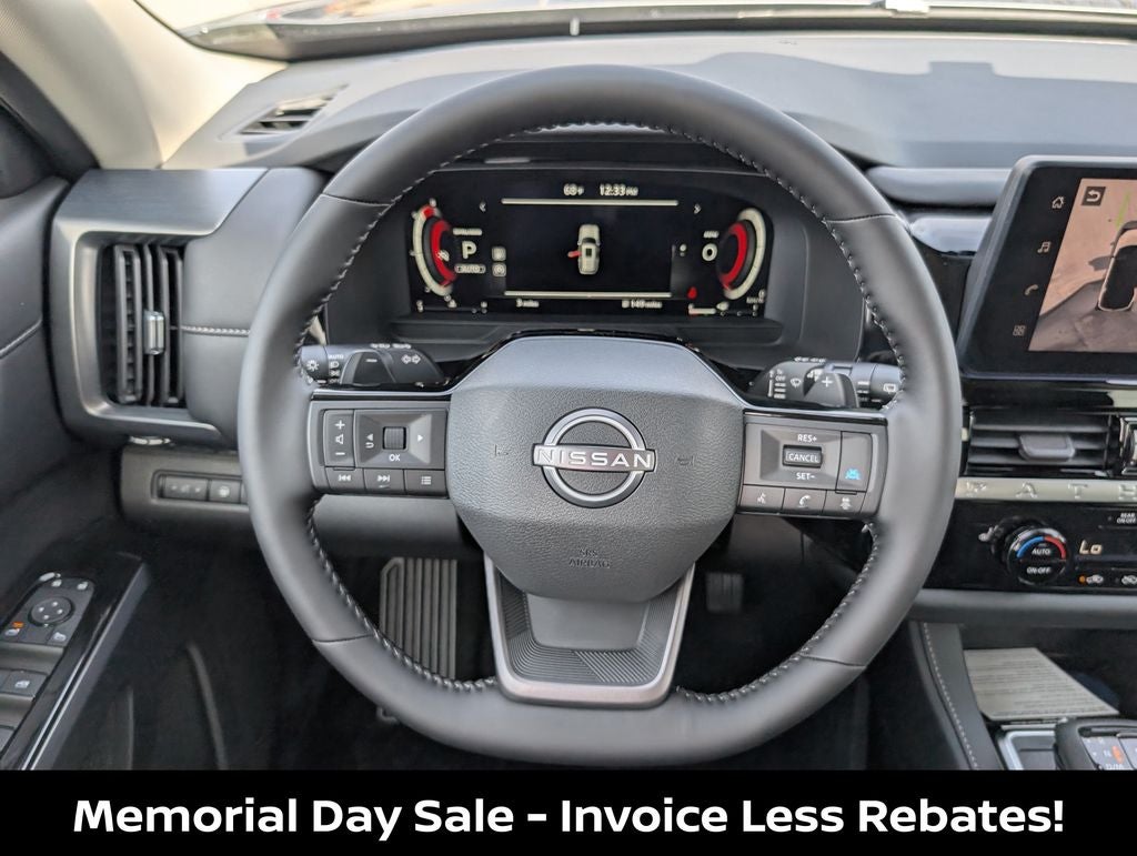 2026 Nissan Pathfinder SL