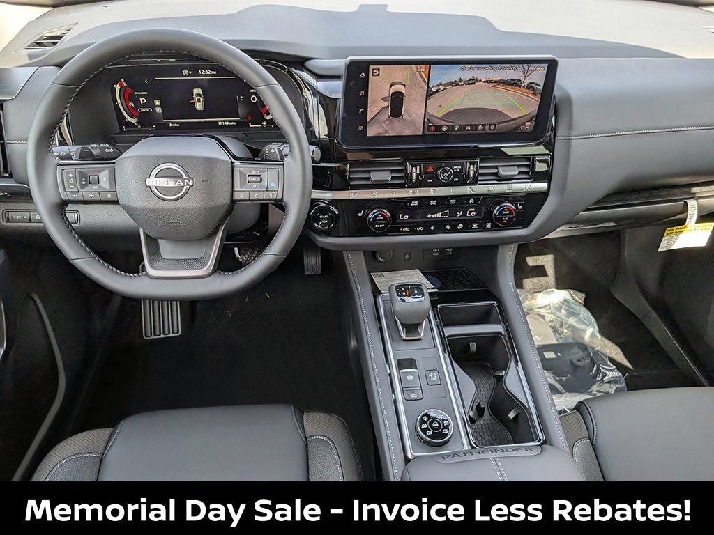 2026 Nissan Pathfinder SL