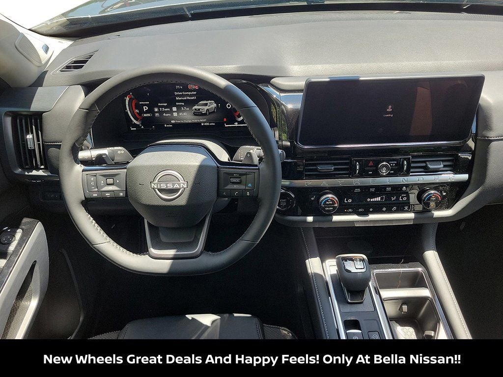 2026 Nissan Pathfinder SL