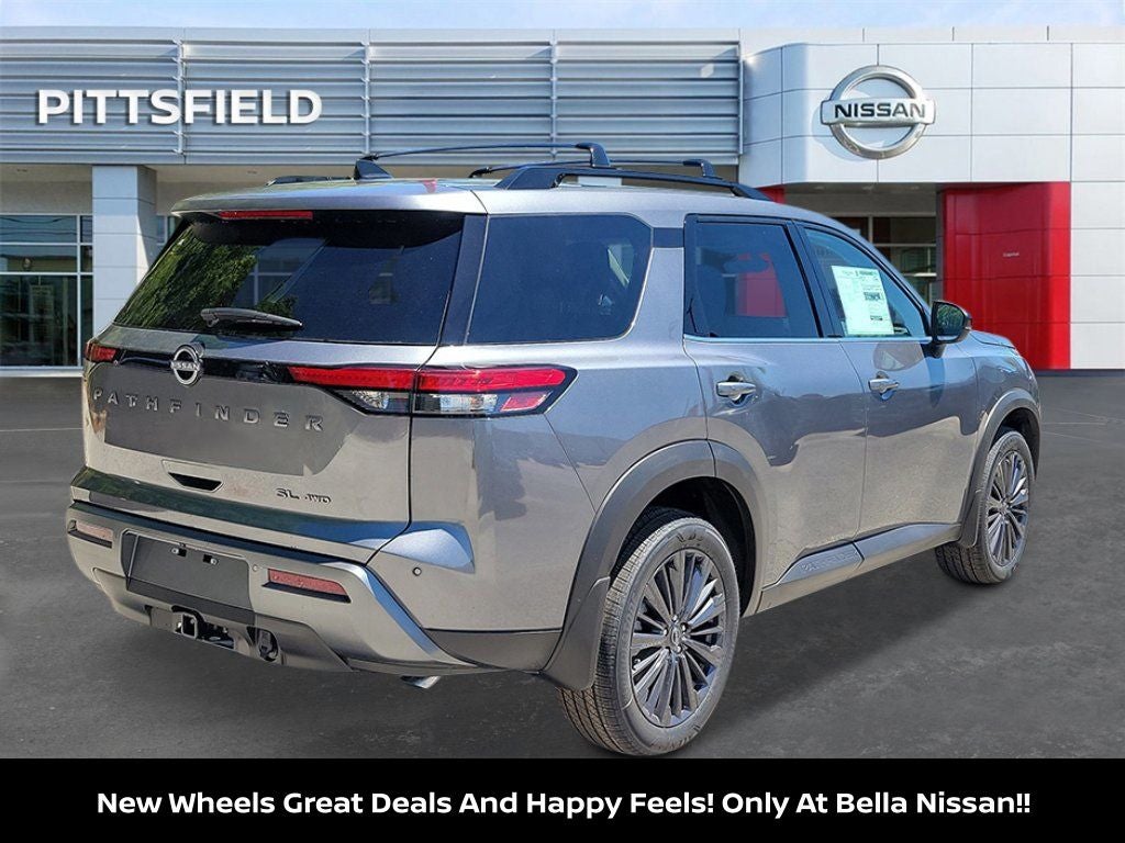 2026 Nissan Pathfinder SL