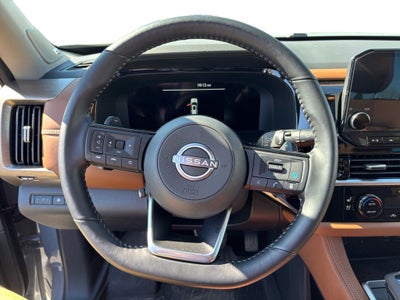 2025 Nissan Pathfinder Platinum