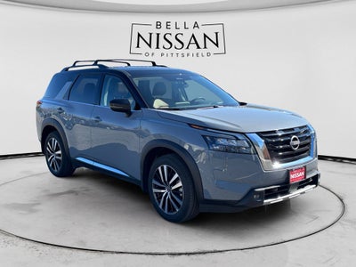 2025 Nissan Pathfinder Platinum