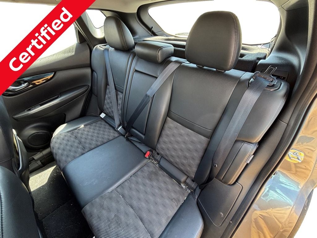 2022 Nissan Rogue Sport SV