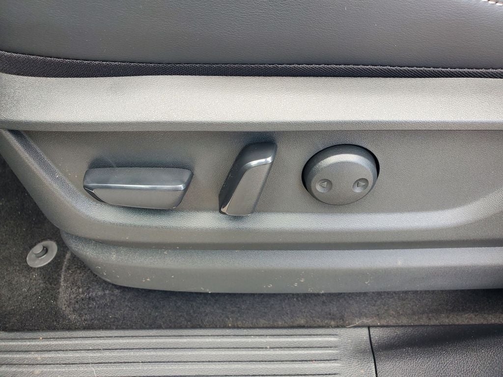 2025 Nissan Armada SL