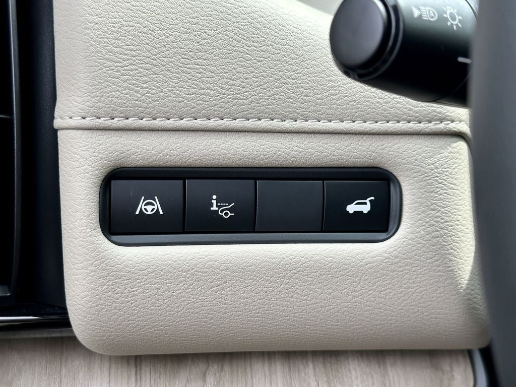 2025 Nissan Armada Platinum